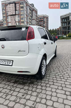 Хетчбек Fiat Punto 2010 в 