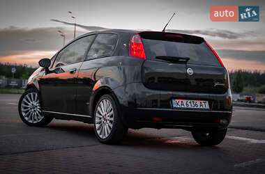 Хэтчбек Fiat Punto 2006 в 