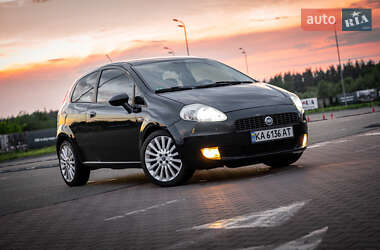 Хэтчбек Fiat Punto 2006 в 
