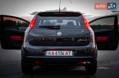 Хэтчбек Fiat Punto 2006 в 