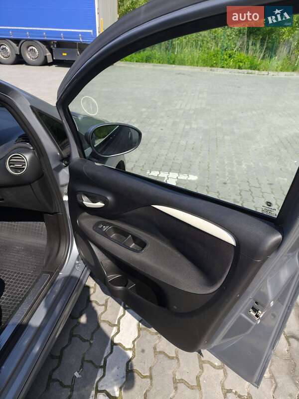 Хэтчбек Fiat Punto 2011 в Львове