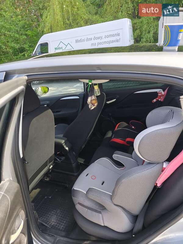 Хэтчбек Fiat Punto 2011 в Львове