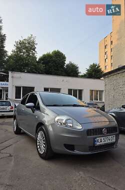 Хэтчбек Fiat Punto 2008 в 