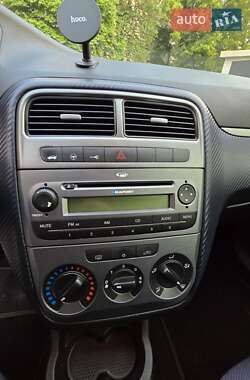 Хэтчбек Fiat Punto 2008 в 
