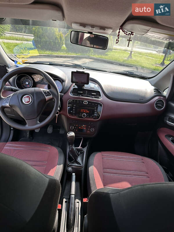 Хэтчбек Fiat Punto 2010 в Жидачове