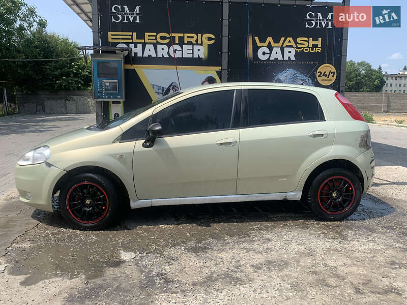 Хэтчбек Fiat Punto 2005 в Мукачево