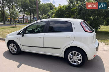 Хэтчбек Fiat Punto 2009 в 