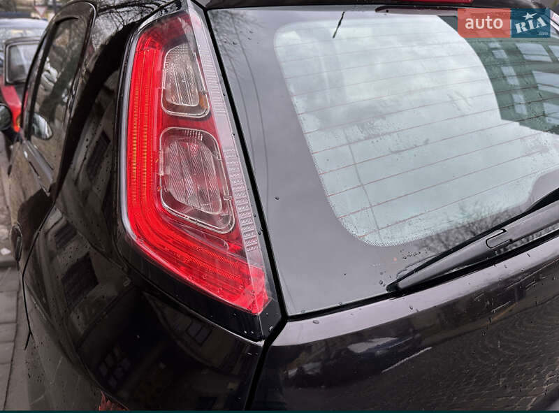 Хэтчбек Fiat Punto 2011 в Львове