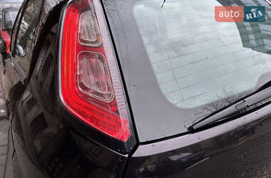 Хэтчбек Fiat Punto 2011 в 