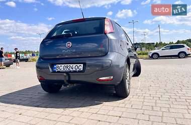 Хэтчбек Fiat Punto 2010 в 