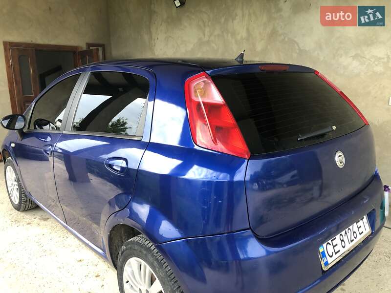 Хэтчбек Fiat Punto 2007 в Черновцах