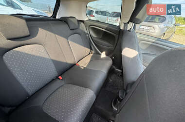 Хэтчбек Fiat Punto 2009 в 