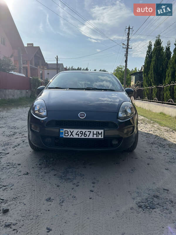 Хэтчбек Fiat Punto 2014 в Львове