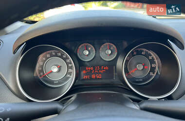 Хэтчбек Fiat Punto 2014 в 