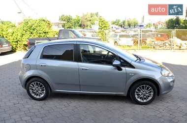 Хэтчбек Fiat Punto 2012 в 