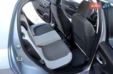 Хэтчбек Fiat Punto 2012 в 