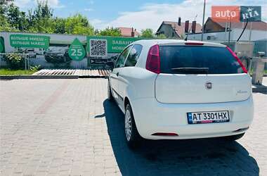 Хэтчбек Fiat Punto 2012 в 