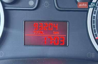 Хэтчбек Fiat Punto 2010 в 