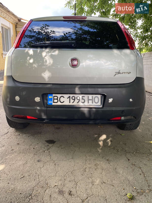Хэтчбек Fiat Punto 2013 в Умани