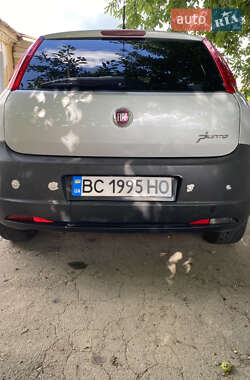 Хэтчбек Fiat Punto 2013 в 