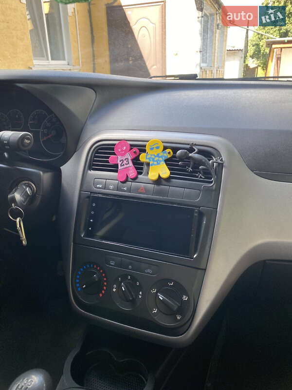 Хэтчбек Fiat Punto 2013 в Умани