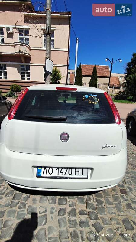 Хэтчбек Fiat Punto 2011 в Мукачево фото 4 Хэтчбек Fiat Punto 2011 в Мукачево