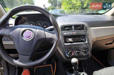 Хэтчбек Fiat Punto 2008 в 