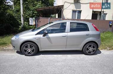 Хэтчбек Fiat Punto 2008 в 