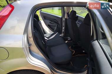 Хэтчбек Fiat Punto 2008 в 