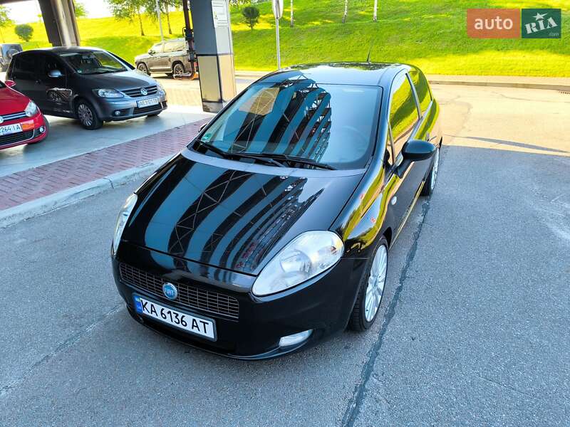 Хэтчбек Fiat Punto 2006 в Киеве