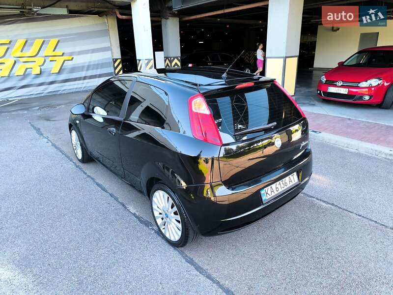 Хэтчбек Fiat Punto 2006 в Киеве