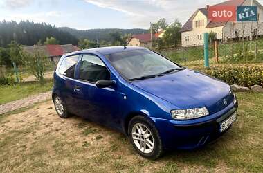 Хетчбек Fiat Punto 2000 в Хирові