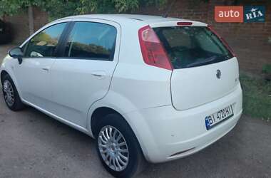 Хэтчбек Fiat Punto 2009 в 