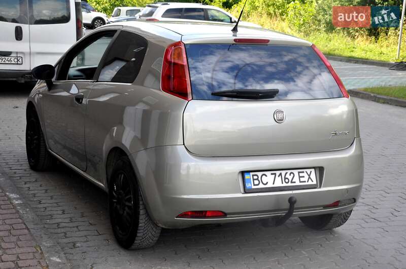 Хетчбек Fiat Punto 2007 в Львові