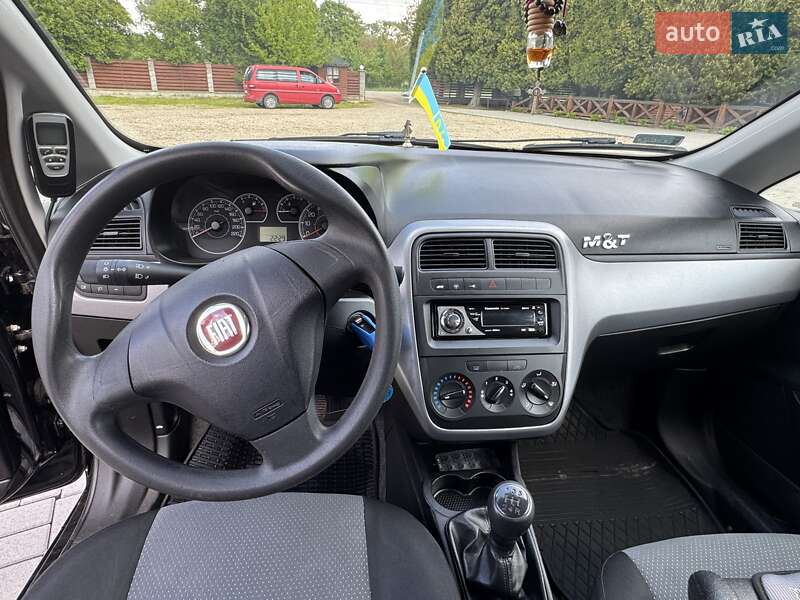 Хэтчбек Fiat Punto 2009 в Самборе