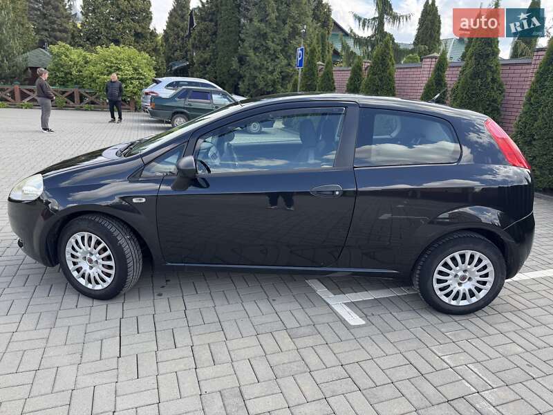 Хэтчбек Fiat Punto 2009 в Самборе