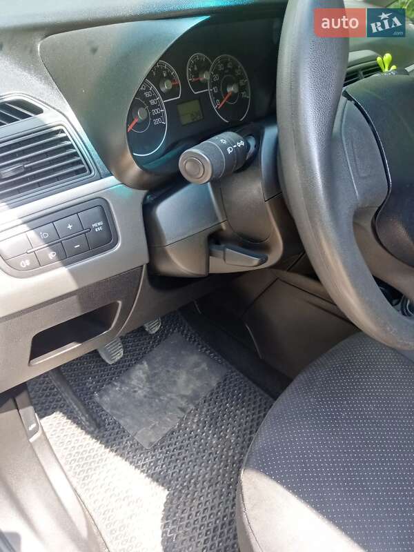 Хетчбек Fiat Punto 2008 в Дрогобичі