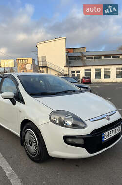 Хэтчбек Fiat Punto 2011 в 