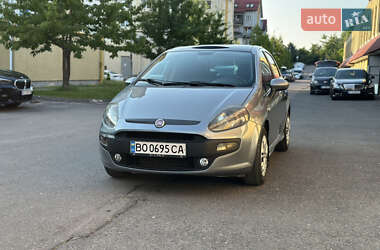 Хэтчбек Fiat Punto 2011 в 