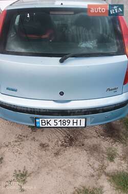 Хэтчбек Fiat Punto 2003 в 