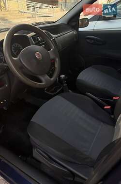 Хэтчбек Fiat Punto 2008 в 