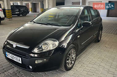 Хэтчбек Fiat Punto 2010 в 