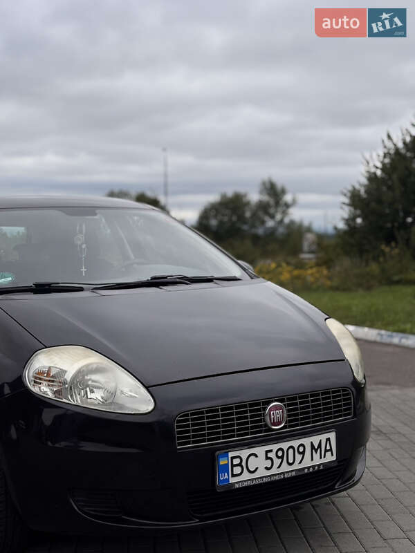 Хэтчбек Fiat Punto 2008 в Стрые