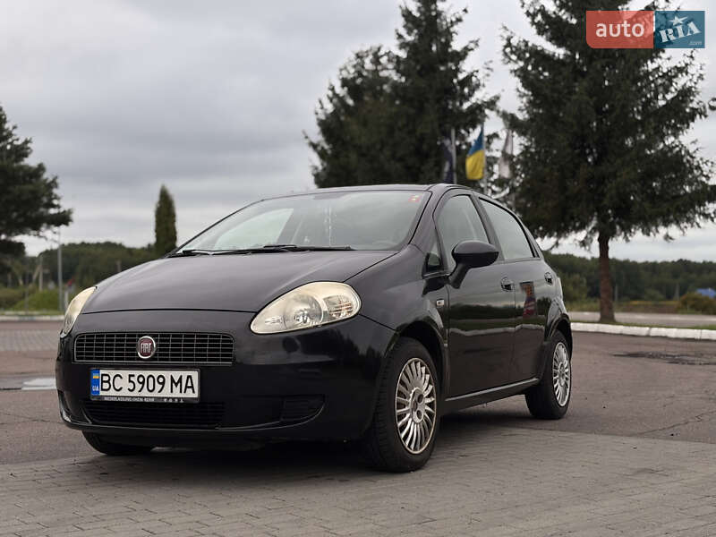 Хэтчбек Fiat Punto 2008 в Стрые