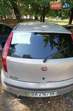 Хэтчбек Fiat Punto 2010 в 