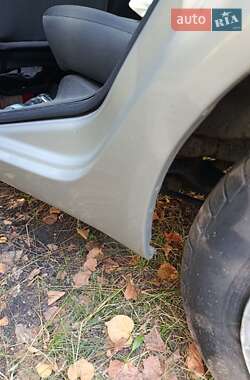 Хэтчбек Fiat Punto 2010 в 
