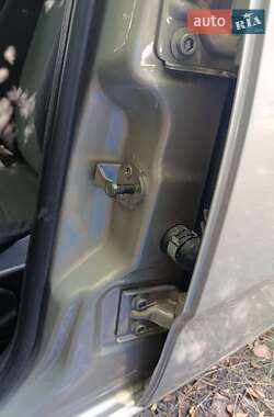 Хэтчбек Fiat Punto 2010 в 