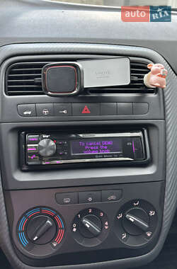 Хэтчбек Fiat Punto 2008 в 