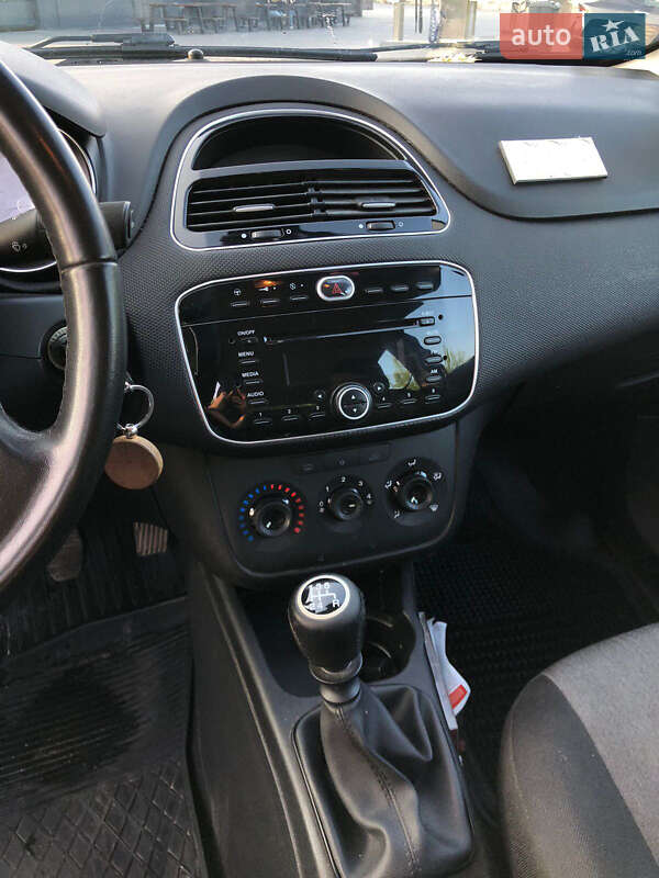Хэтчбек Fiat Punto 2014 в Тернополе