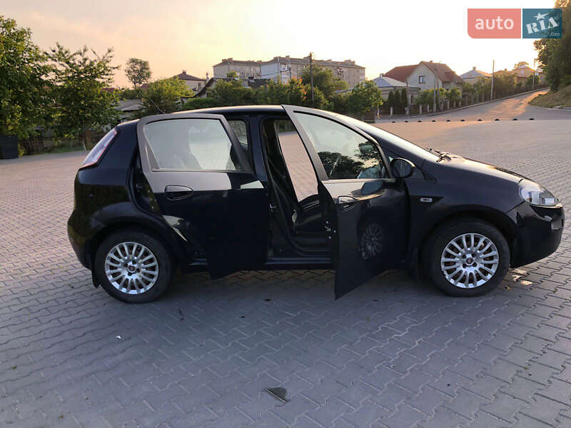 Хэтчбек Fiat Punto 2014 в Тернополе